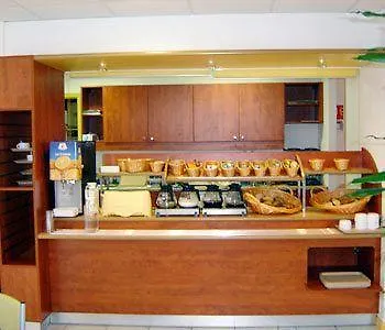 Hotel Cheap Beds Paris 2*