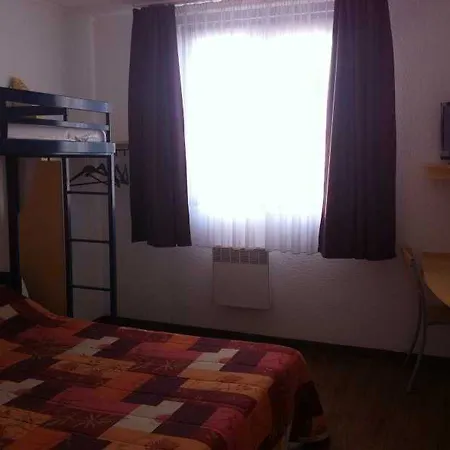 Cheap Beds Paris Hotel