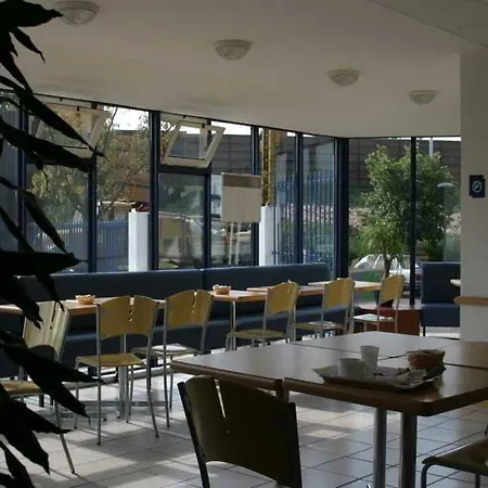 Cheap Beds Paris Hotel 2*